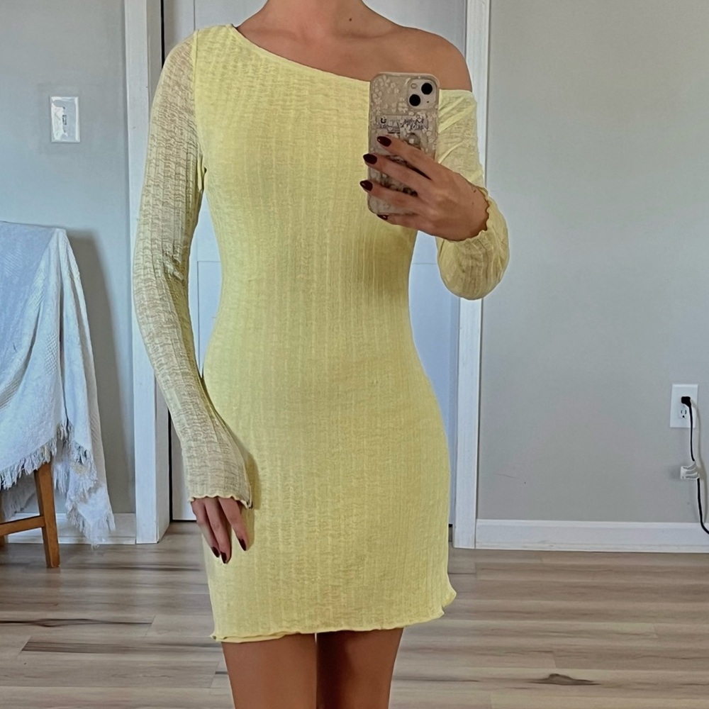Tiger Mist Light Yellow Long Sleeve Dress